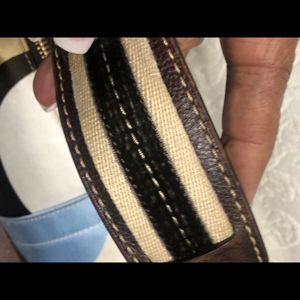 Mini Coach purse - Picture 3 of 8